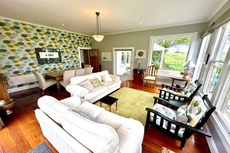 Photo of property in 39 Pickwick Road, Otamatea, Whanganui, 4571