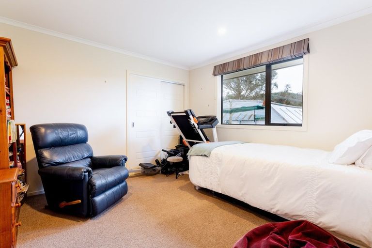 Photo of property in 27 Kayforce Road, Ocean View, Dunedin, 9035