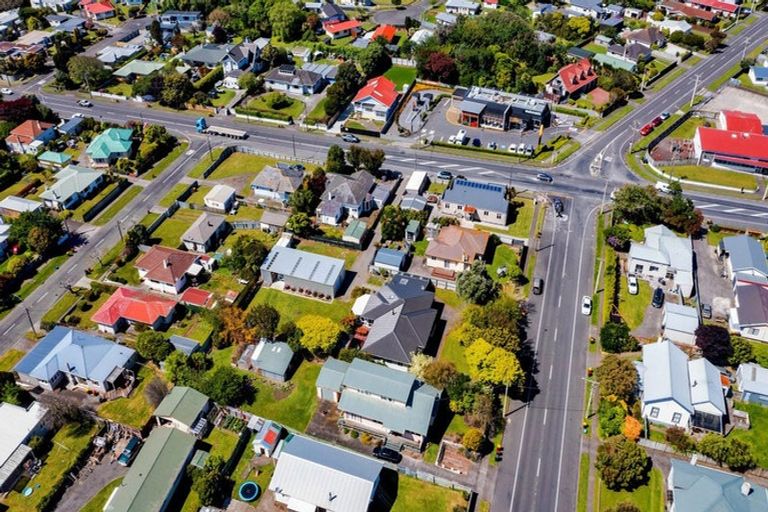 Photo of property in 4 Collins Street, Hawera, 4610