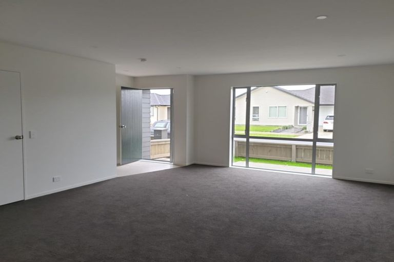 Photo of property in 29 Aviation Street, Takanini, 2112