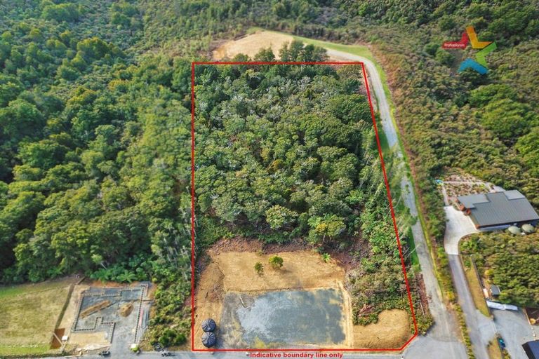 Photo of property in 59 Crest Road, Akatarawa, Upper Hutt, 5372