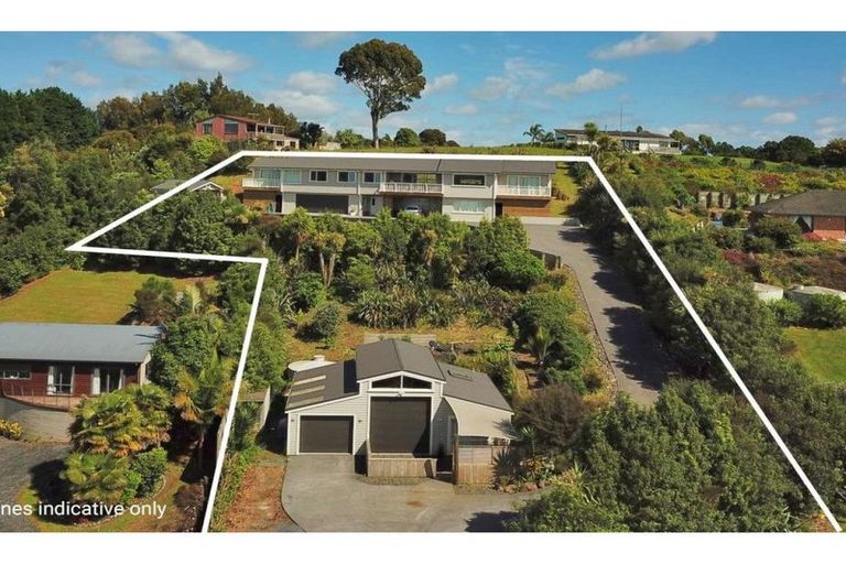 Photo of property in 204 Rangitane Road, Kerikeri, 0294