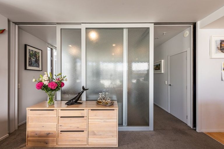 Photo of property in Trinity Apartments, 402/19 College Street, Te Aro, Wellington, 6011