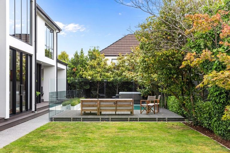 Photo of property in 15a Garden Road, Merivale, Christchurch, 8014