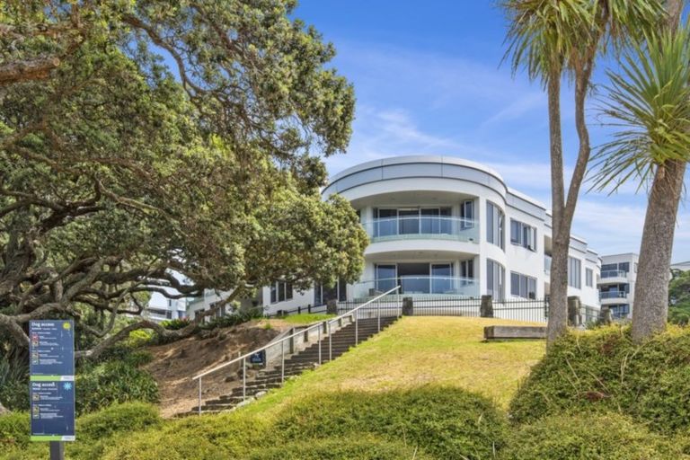 Photo of property in 1/7 The Promenade, Takapuna, Auckland, 0622