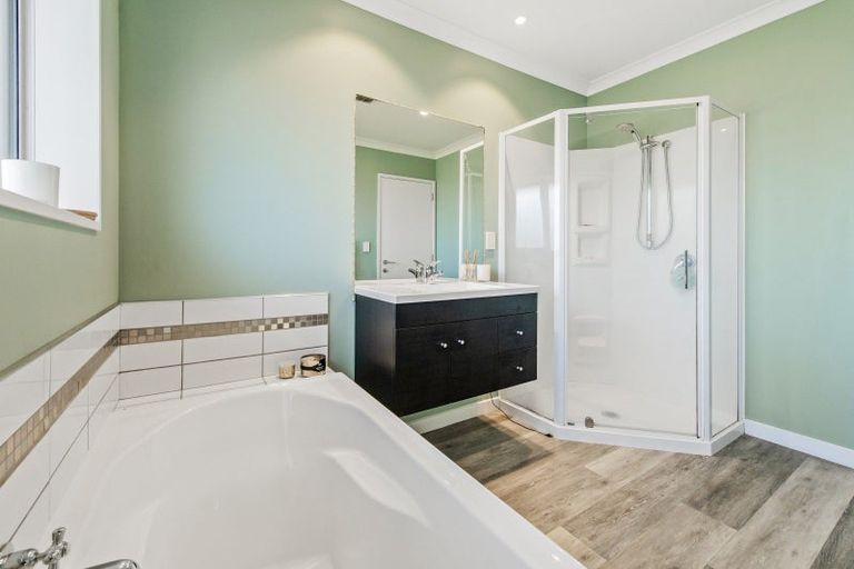 Photo of property in 4 Carlyle Lane, Rolleston, 7614