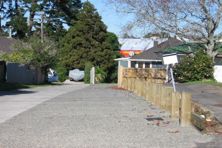 Photo of property in 21 Bedford Street, Te Atatu South, Auckland, 0610