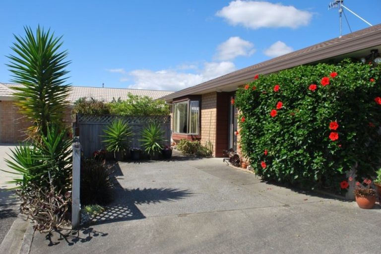 Photo of property in 94 Cedar Drive, Paraparaumu Beach, Paraparaumu, 5032