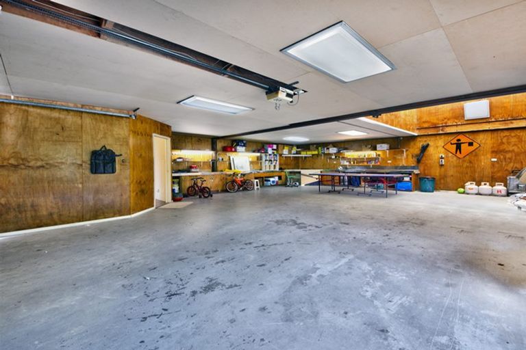 Photo of property in 181b Titirangi Road, Titirangi, Auckland, 0604