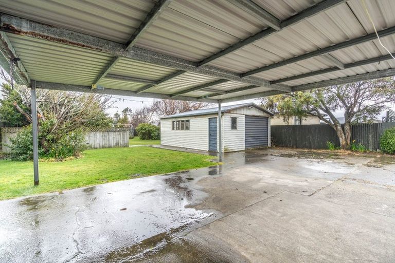 Photo of property in 44 Price Street, Grasmere, Invercargill, 9810