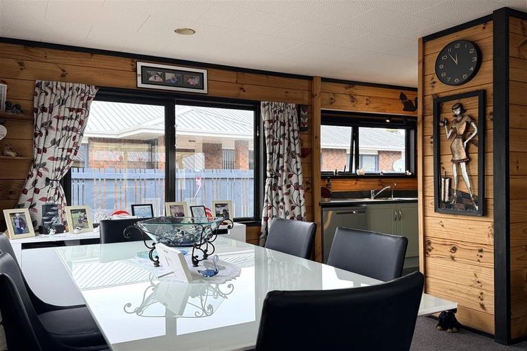 Photo of property in 2 Jamieson Road, Karoro, Greymouth, 7805