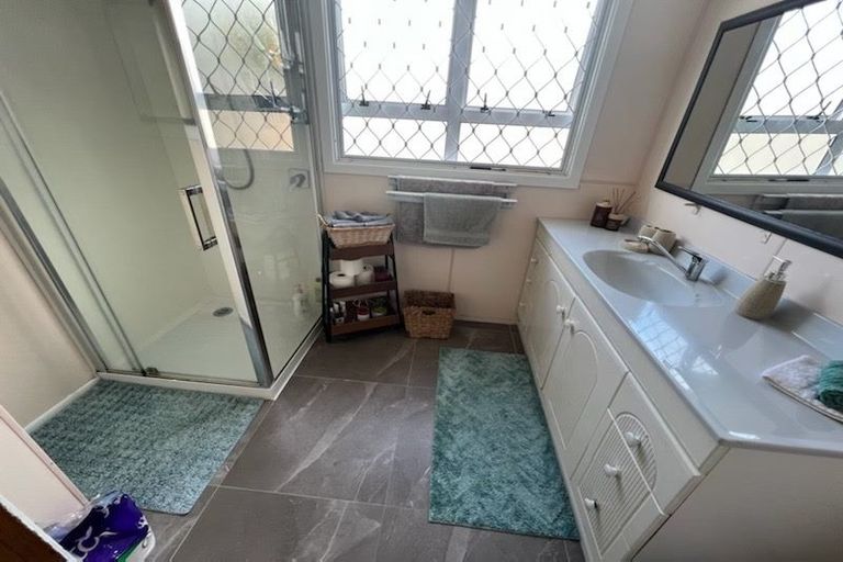 Photo of property in 16 Dreifuss Place, Mangere East, Auckland, 2024