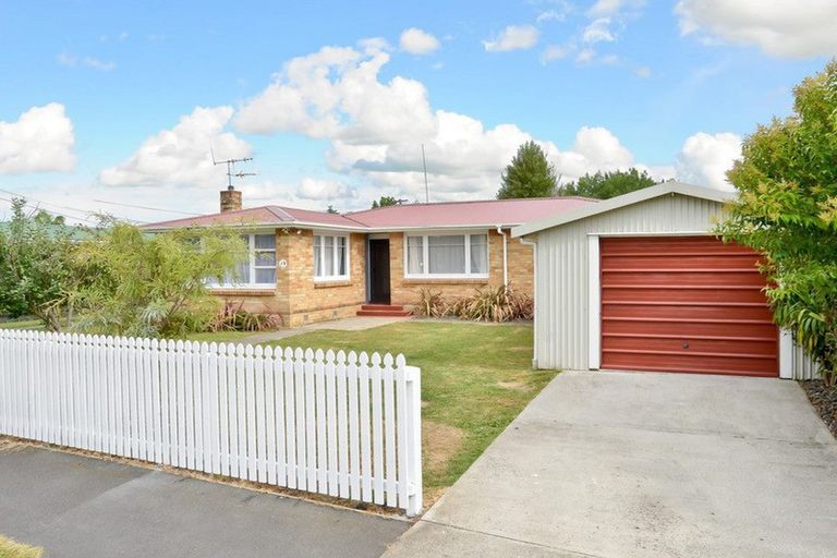 Photo of property in 19 Tomin Road, Glenview, Hamilton, 3206