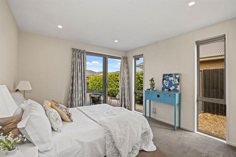 Photo of property in 33 Mackinder Drive, Wigram, Christchurch, 8042