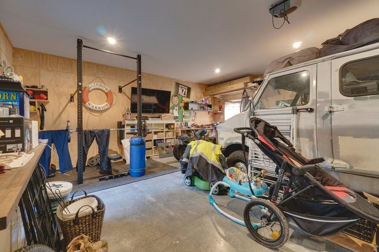 Photo of property in 37 Seagrass Place, Otaki Beach, Otaki, 5512