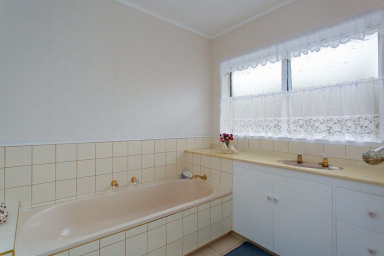 Photo of property in 31 Sheridan Crescent, Leamington, Cambridge, 3432