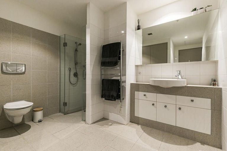 Photo of property in Kate Sheppard Apartments, 4k/42 Molesworth Street, Thorndon, Wellington, 6011