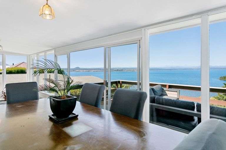 Photo of property in 43 Wakeman Road, Acacia Bay, Taupo, 3330