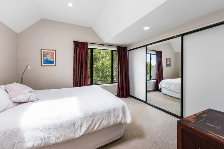 Photo of property in 11 Harlech Mews, Avonhead, Christchurch, 8042