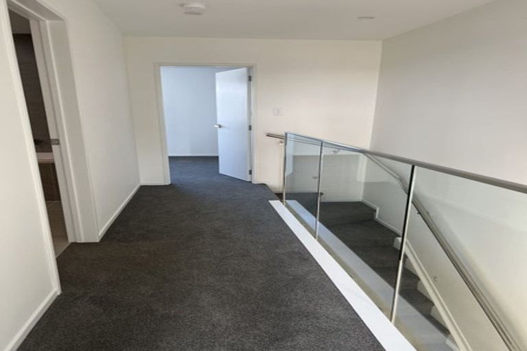 Photo of property in 14 Papa Takaro Lane, Flat Bush, Auckland, 2019