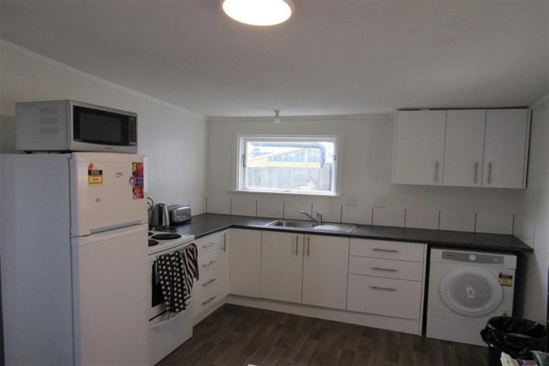 Photo of property in 8a Drummond Street, Mount Cook, Wellington, 6021