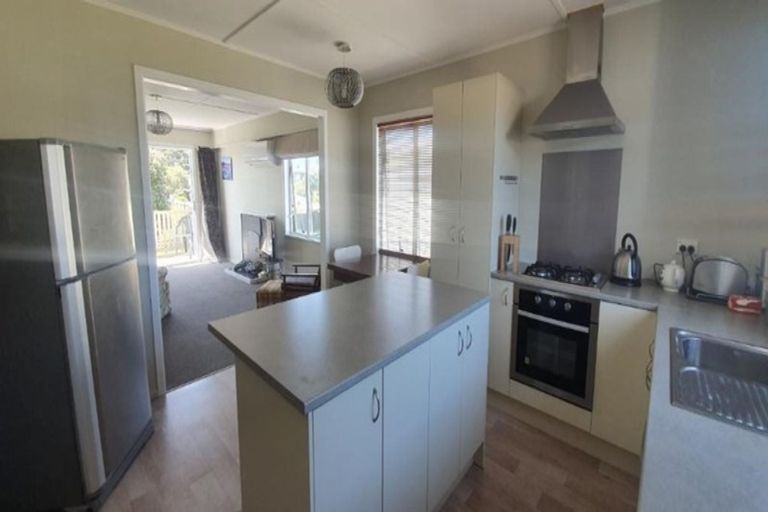 Photo of property in 4 Waitote Street, Castlecliff, Whanganui, 4501