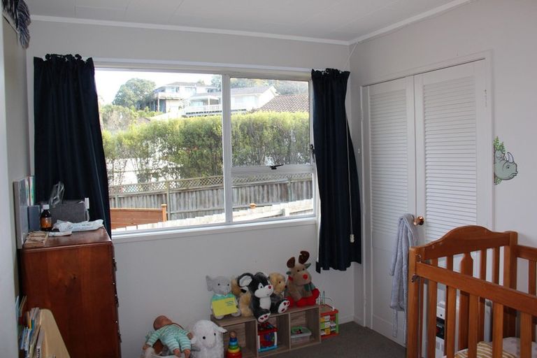 Photo of property in 14 Regency Place, Sunnynook, Auckland, 0632