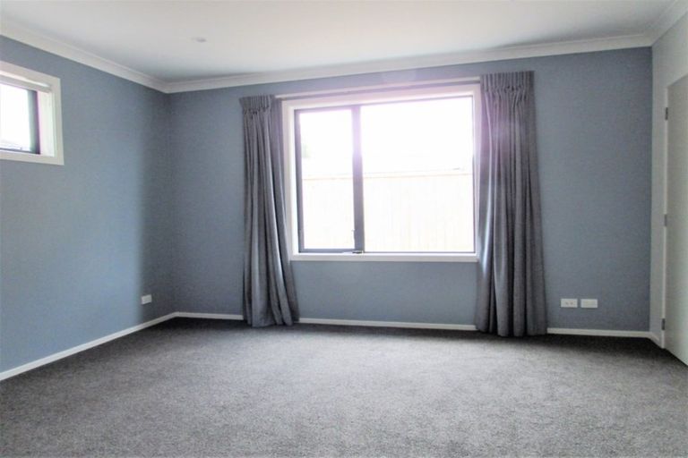 Photo of property in 4 Yeats Grove, Trentham, Upper Hutt, 5018