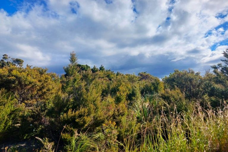 Photo of property in 120 Stratford Drive, Cable Bay, 0420