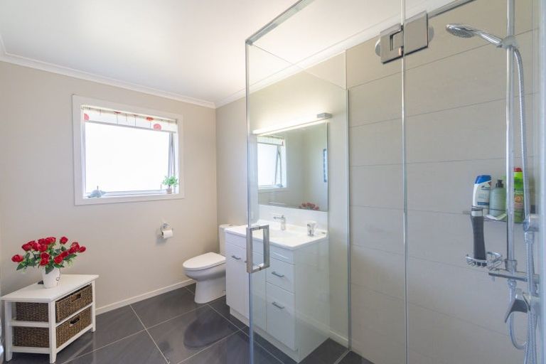 Photo of property in 9 Hidden Lakes Avenue, Te Anau, 9600