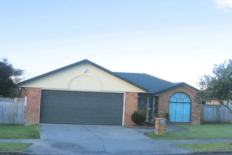 Photo of property in 128 Burswood Drive, Burswood, Auckland, 2013