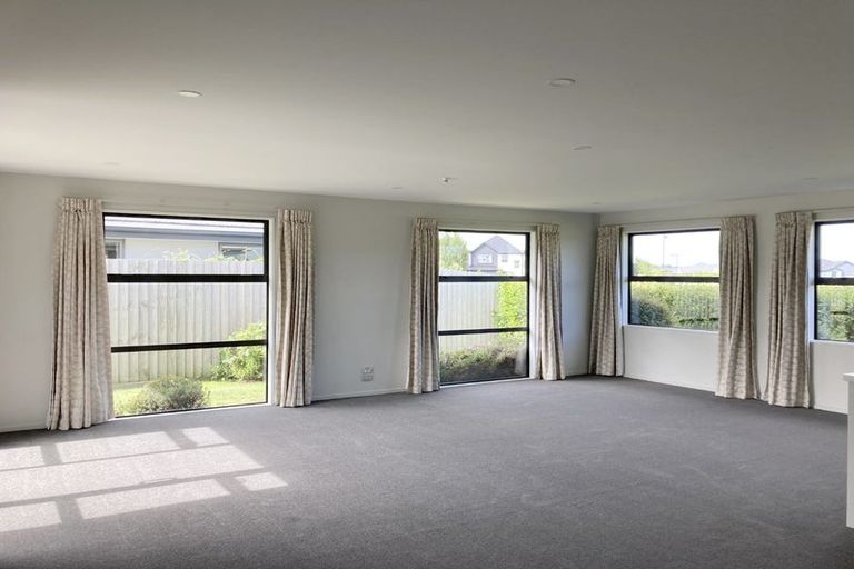 Photo of property in 7 Maka Lane, Halswell, Christchurch, 8025