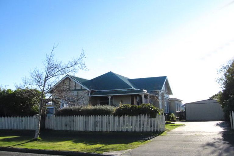 Photo of property in 42 Banks Street, Richmond, Invercargill, 9810