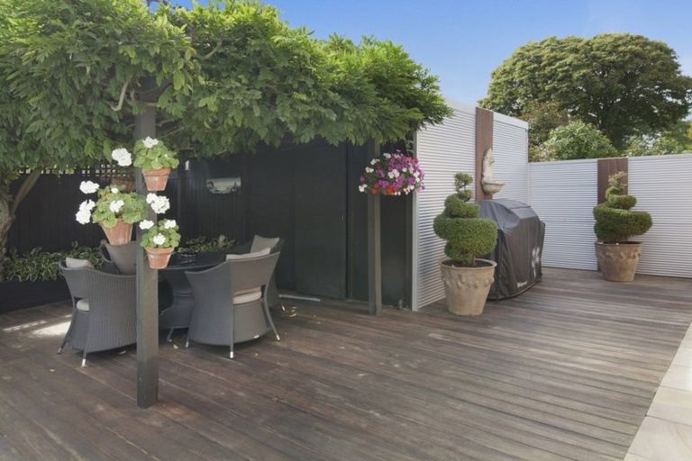 Photo of property in 6 Rutherglen Avenue, Ilam, Christchurch, 8041