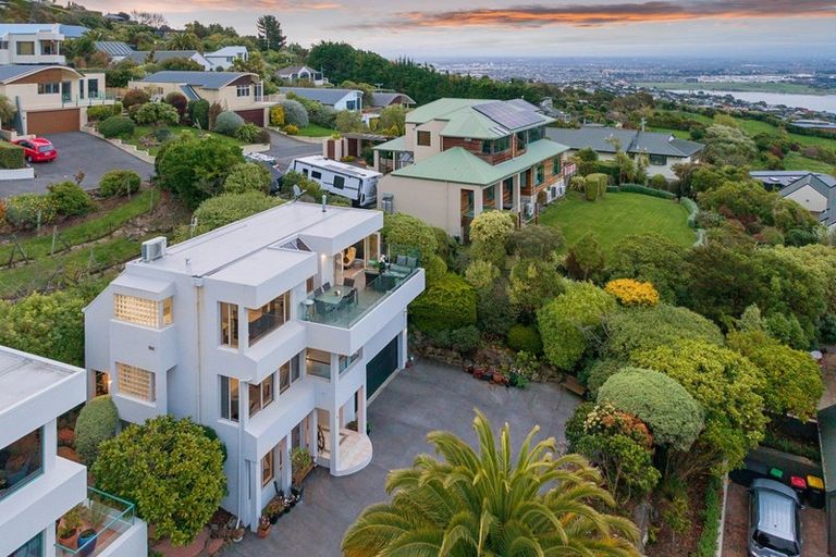 Photo of property in 1/6 Horizon Heights, Redcliffs, Christchurch, 8081