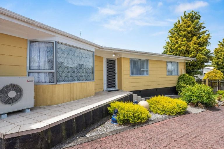 Photo of property in 4 Waikato Place, Tokoroa, 3420