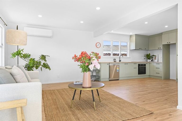 Photo of property in 25 Pandora Street, North New Brighton, Christchurch, 8083