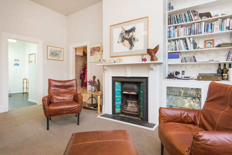 Photo of property in 325a Featherston Street, Palmerston North, 4410