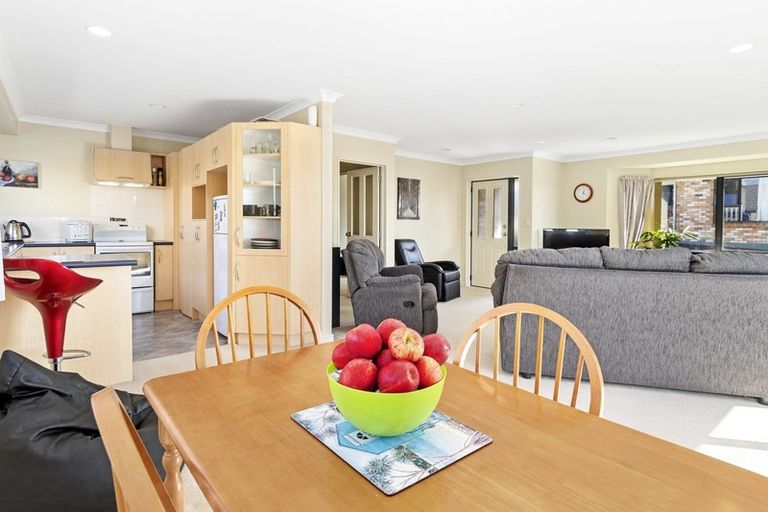 Photo of property in 2 Verona Way, Judea, Tauranga, 3110