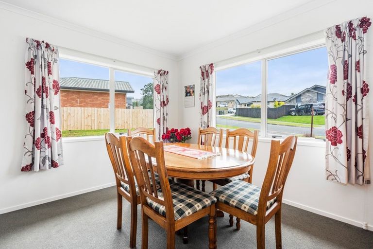 Photo of property in 72 Ridgeway Drive, Te Kamo, Whangarei, 0112
