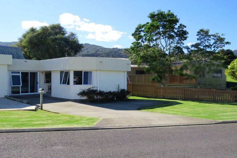 Photo of property in 90 Victoria Street, Coromandel, 3506