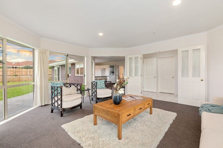 Photo of property in 15 Cloverlea Walk, Welcome Bay, Tauranga, 3112