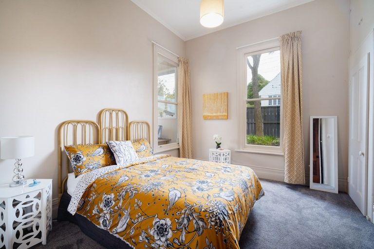 Photo of property in 112 Eglinton Road, Mornington, Dunedin, 9011