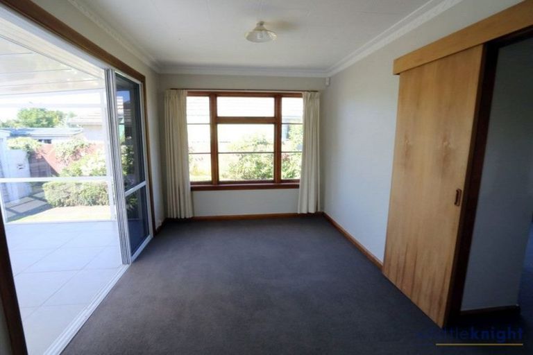 Photo of property in 51 Acacia Avenue, Upper Riccarton, Christchurch, 8041