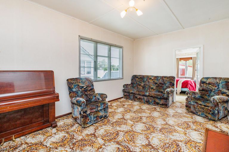 Photo of property in 59 Manson Street, Terrace End, Palmerston North, 4410