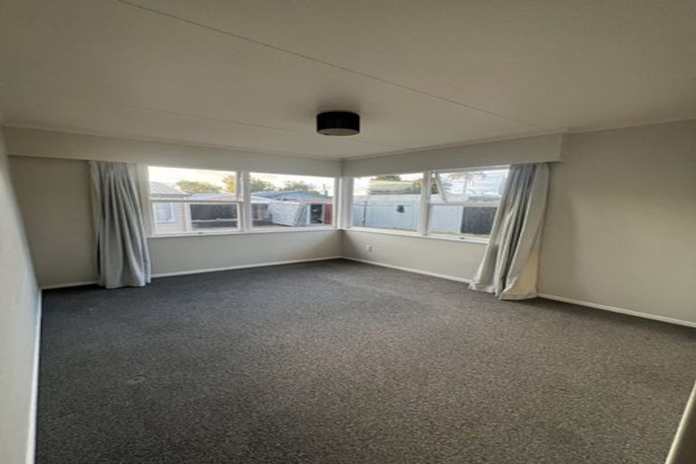 Photo of property in 25 Fuchsia Avenue, Pukete, Hamilton, 3200