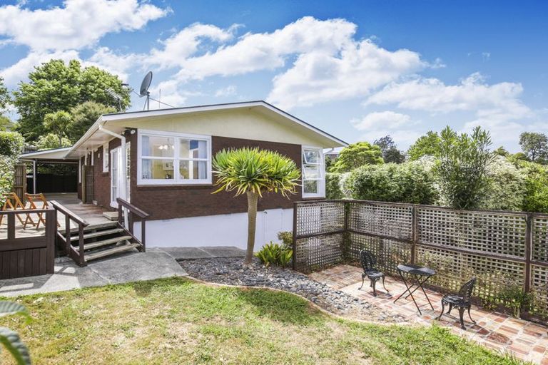 Photo of property in 105 Captain Scott Road, Glen Eden, Auckland, 0602