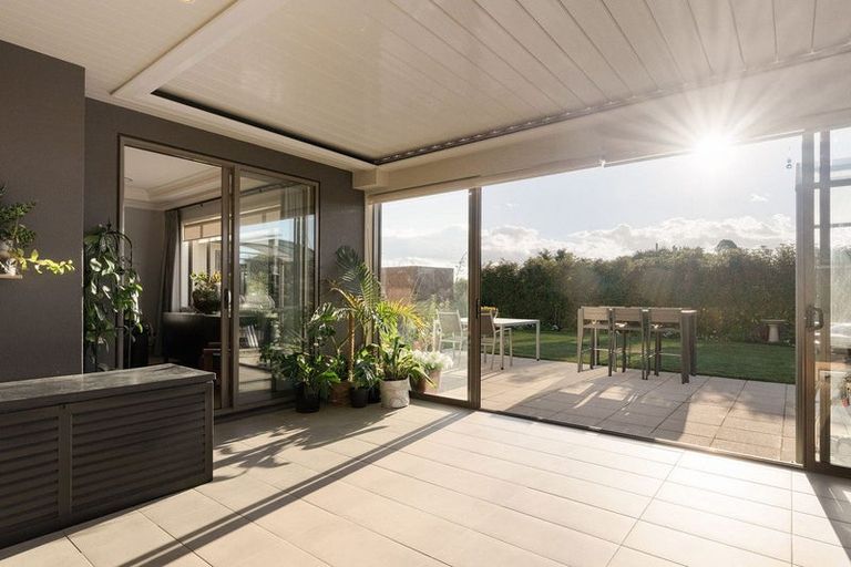 Photo of property in 28 Rexford Heights, Pyes Pa, Tauranga, 3112