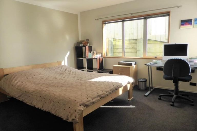 Photo of property in 27a Waverton Terrace, Churton Park, Wellington, 6037