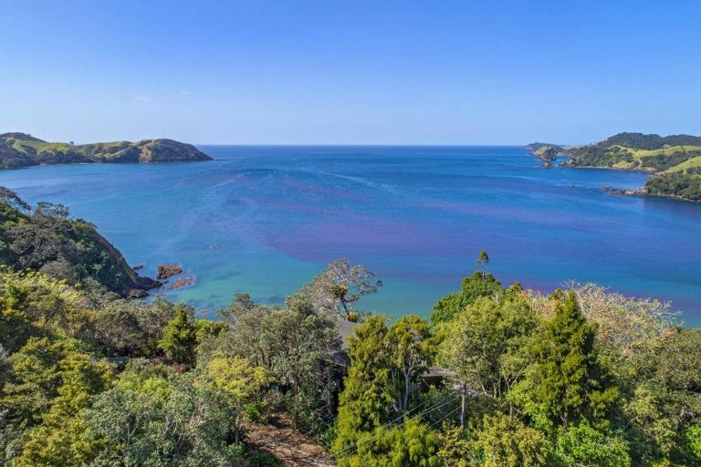 Photo of property in 73 Webb Road, Helena Bay, Hikurangi, 0184